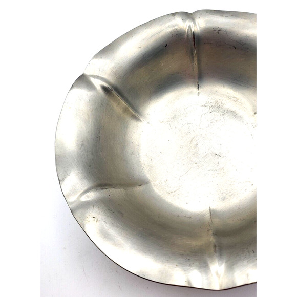 Vintage Old Colony Pewter Bowl or Trinket Dish #732 Scalloped Rim 9"x2.5" - Picture 3 of 9